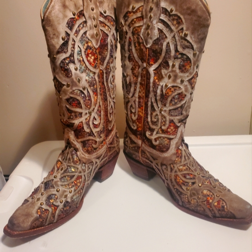 Corral women cowboy boots